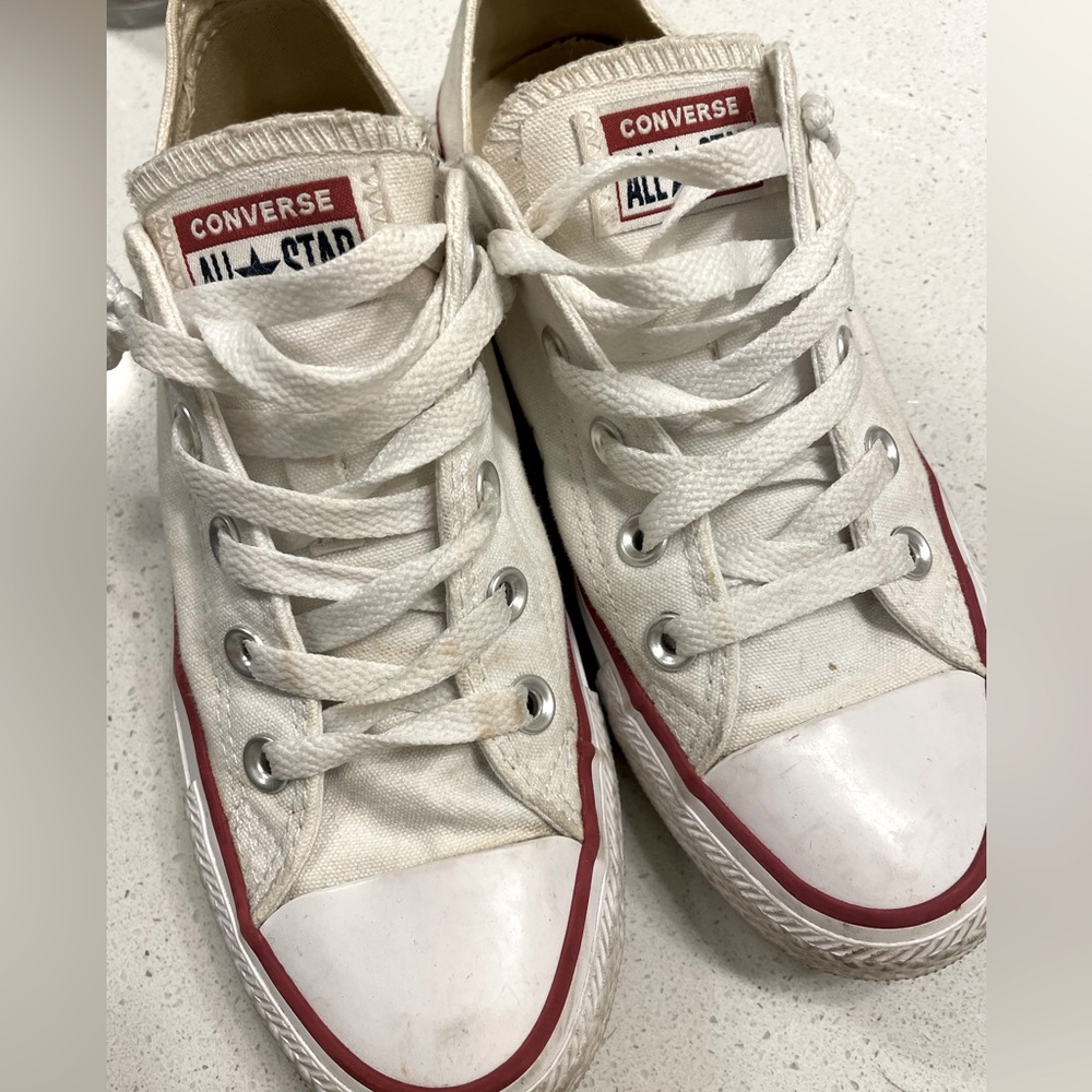 Converse - Chuck Taylor All Stars- Adult, Classic White